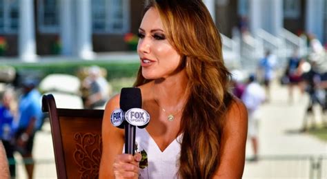 holly sonders hot|Former NFL Sideline Reporter Covers Up After。